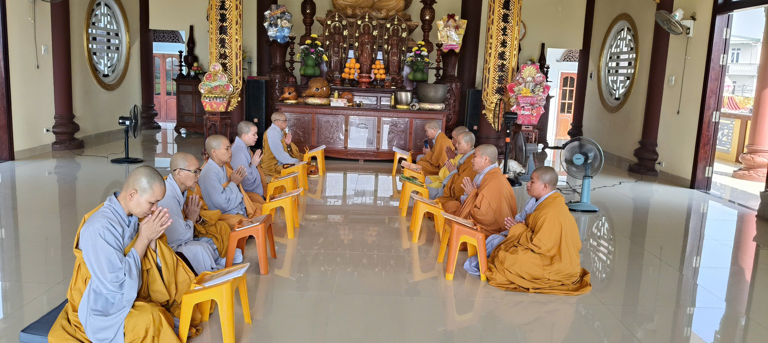 Chư Ni xã Tuy Phước thực hiện Bố tát tụng giới